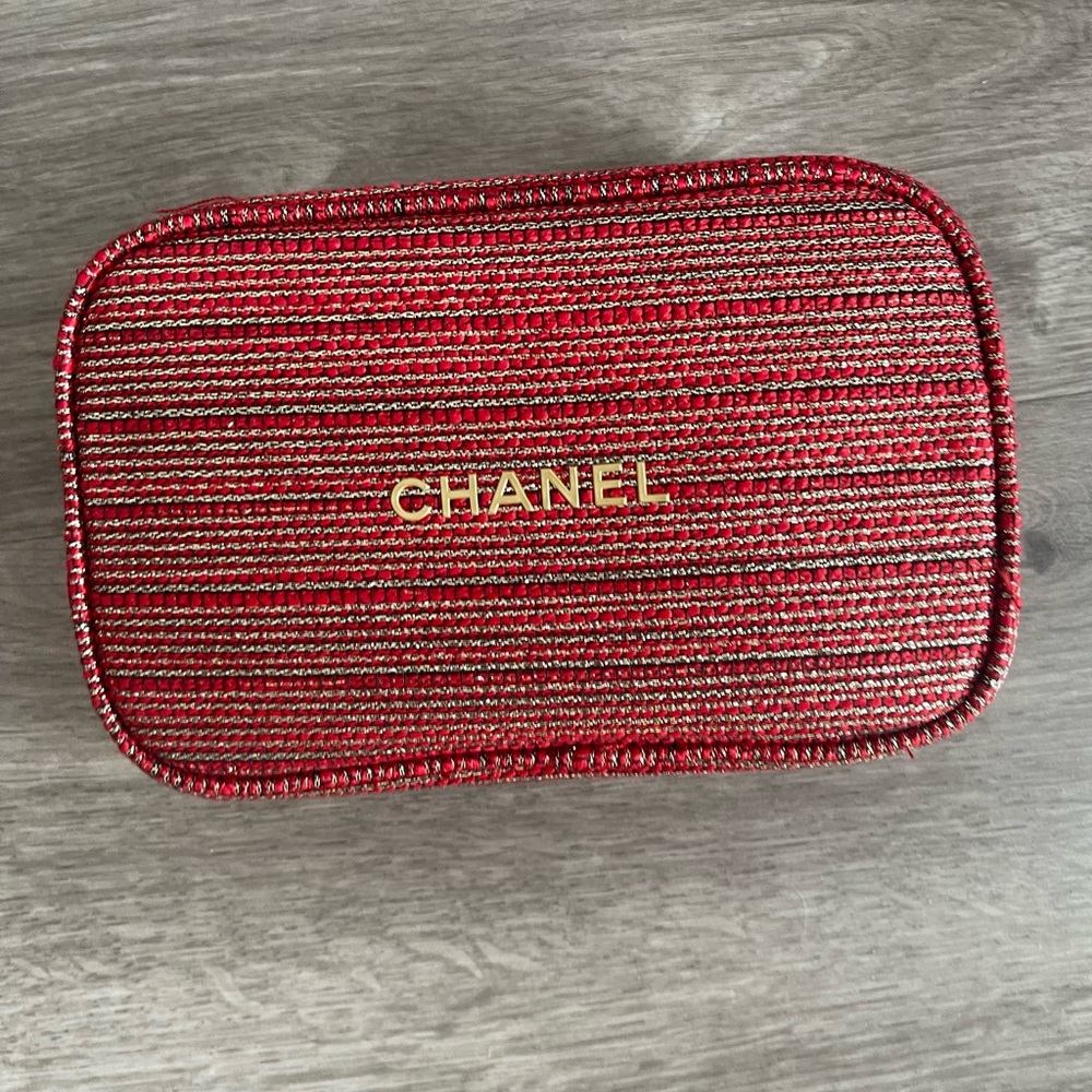 Chanel Holiday Makeup Bag Pouch